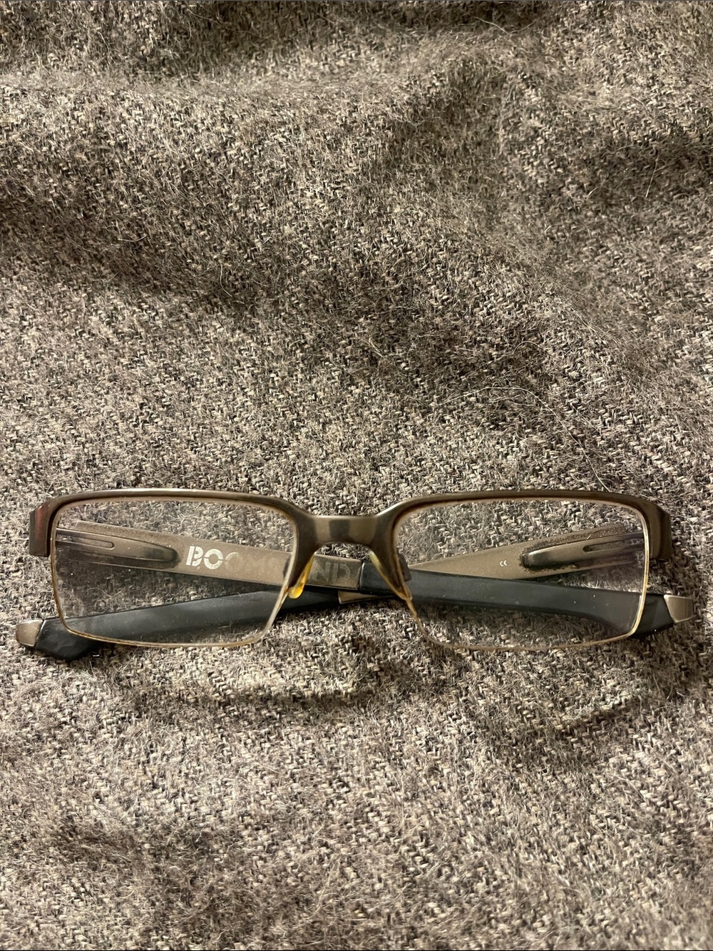 Oakley Men's Rectangular Brown and Black Metal Frame Glasses